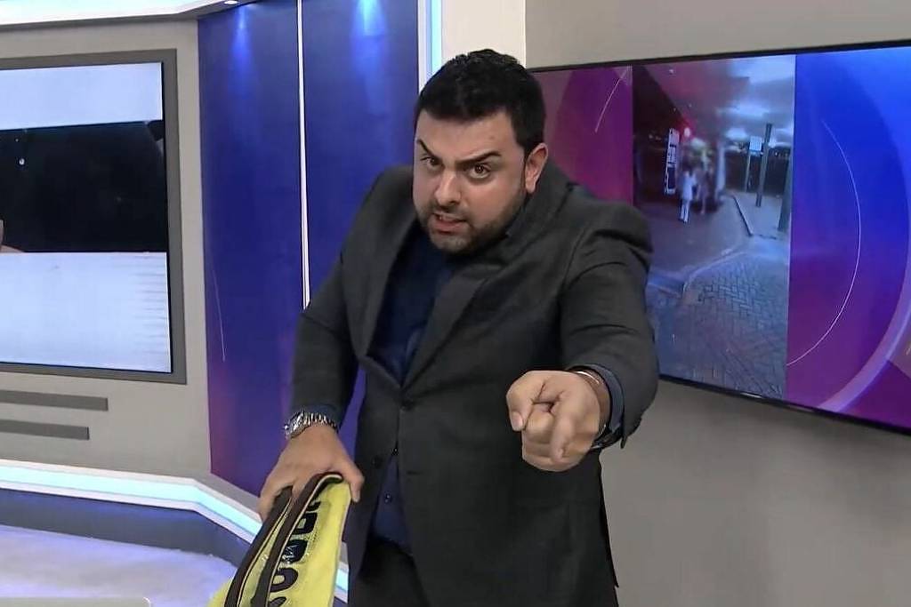 Macedão é demitido do SBT e já acerta novo emprego em outra emissora Felipe Macedo, mais conhecido como Macedão da Chinelada, permaneceu apenas um mês no SBT (Foto: Reprodução)