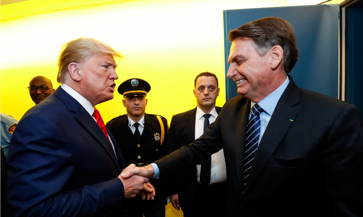 Trumpismo e bolsonarismo: uma análise dos laços que os unem Donald Trump e Jair Bolsonaro. (Foto: Alan Santos/PR)