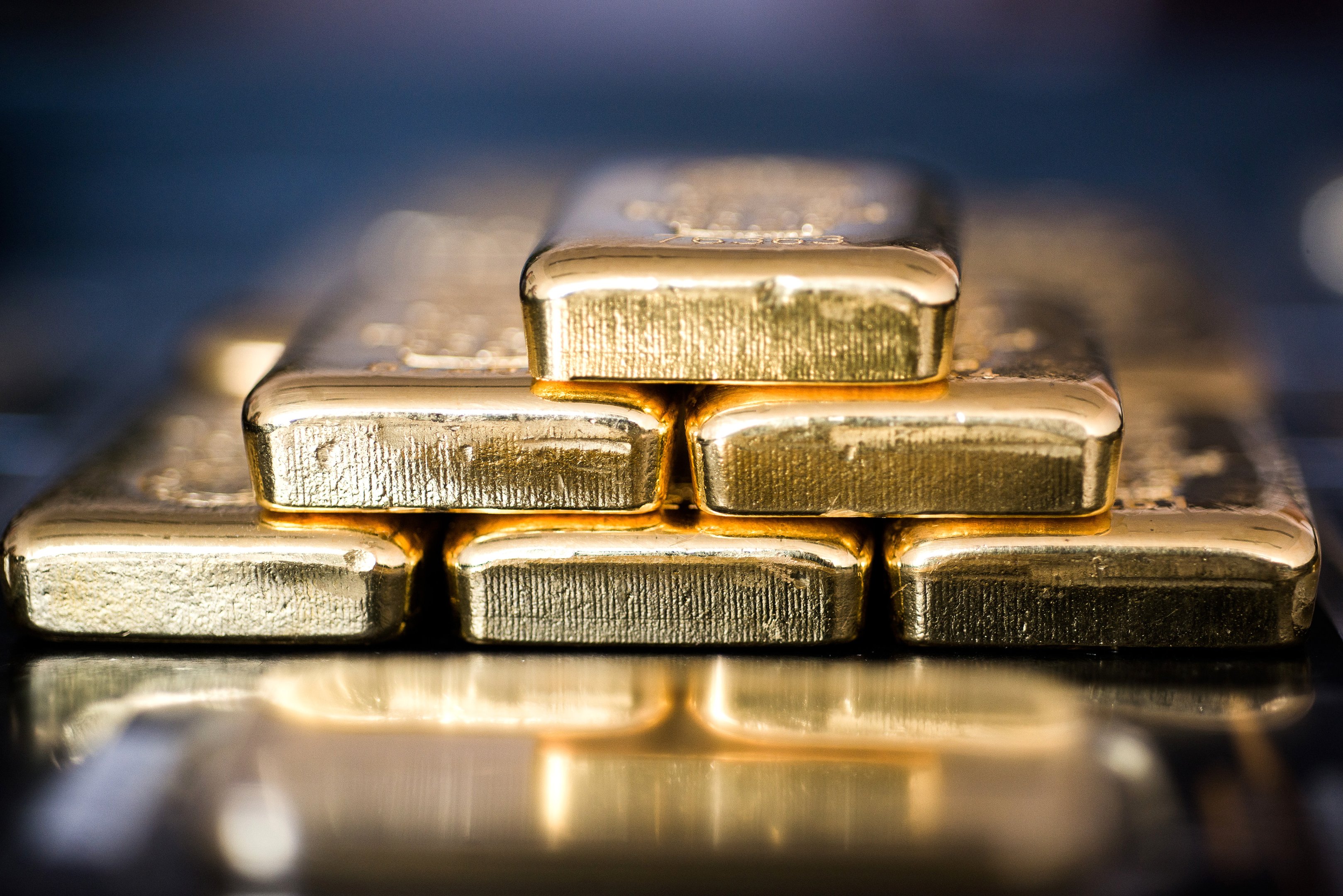 Ouro se valoriza em tempos de guerra e se torna refúgio para investidores Investir em ouro vale a pena como componente de diversificação, especialmente em períodos de incerteza geopolítica. (Foto: Getty Images/Getty Images)