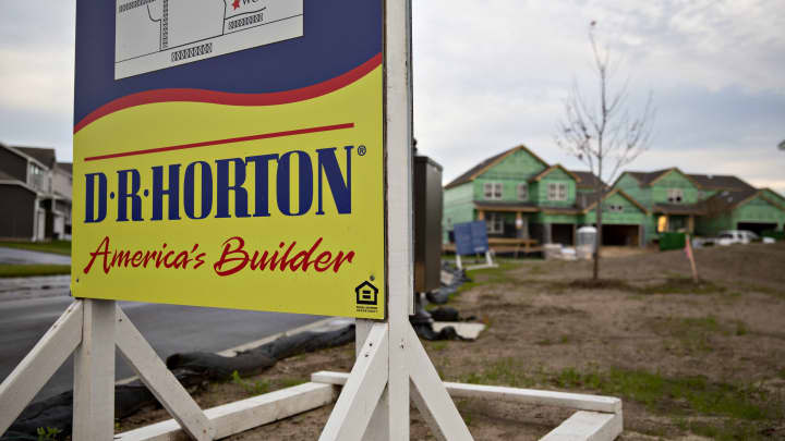 D1 Capital amplia investimentos em D.R. Horton e setores industriais