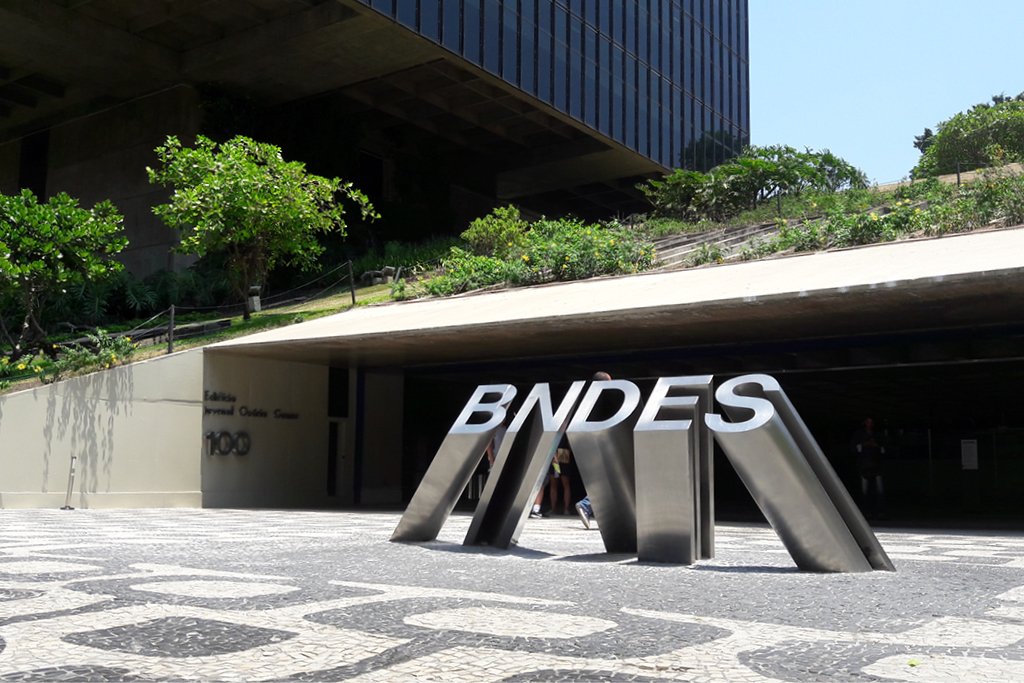 BNDES anuncia investimento de R$ 10 bilhões na compra de ações de empresas BNDESPar: braço de investimentos do BNDES, teve lucro líquido de 25,3 bilhões de reais (Foto: Miguel Ângelo/CNI/Flickr/Divulgação)
