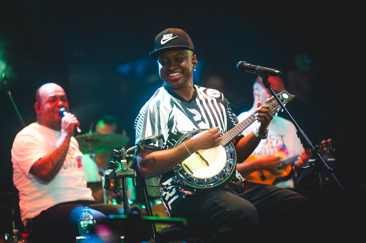 Thiaguinho apresenta show intimista e exclusivo no Rio de Janeiro Thiaguinho no show 'Banjo e boné', que chega ao Rio em julho (Foto: Divulgação)
