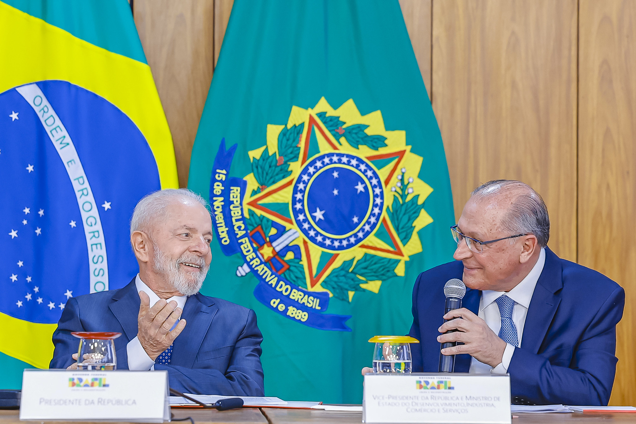 Presidente Luiz Inácio Lula da Silva (PT) e o vice-presidente Geraldo Alckmin (PSB) em reunião no Palácio do Planalto (Foto: Ricardo Stuckert/PR)