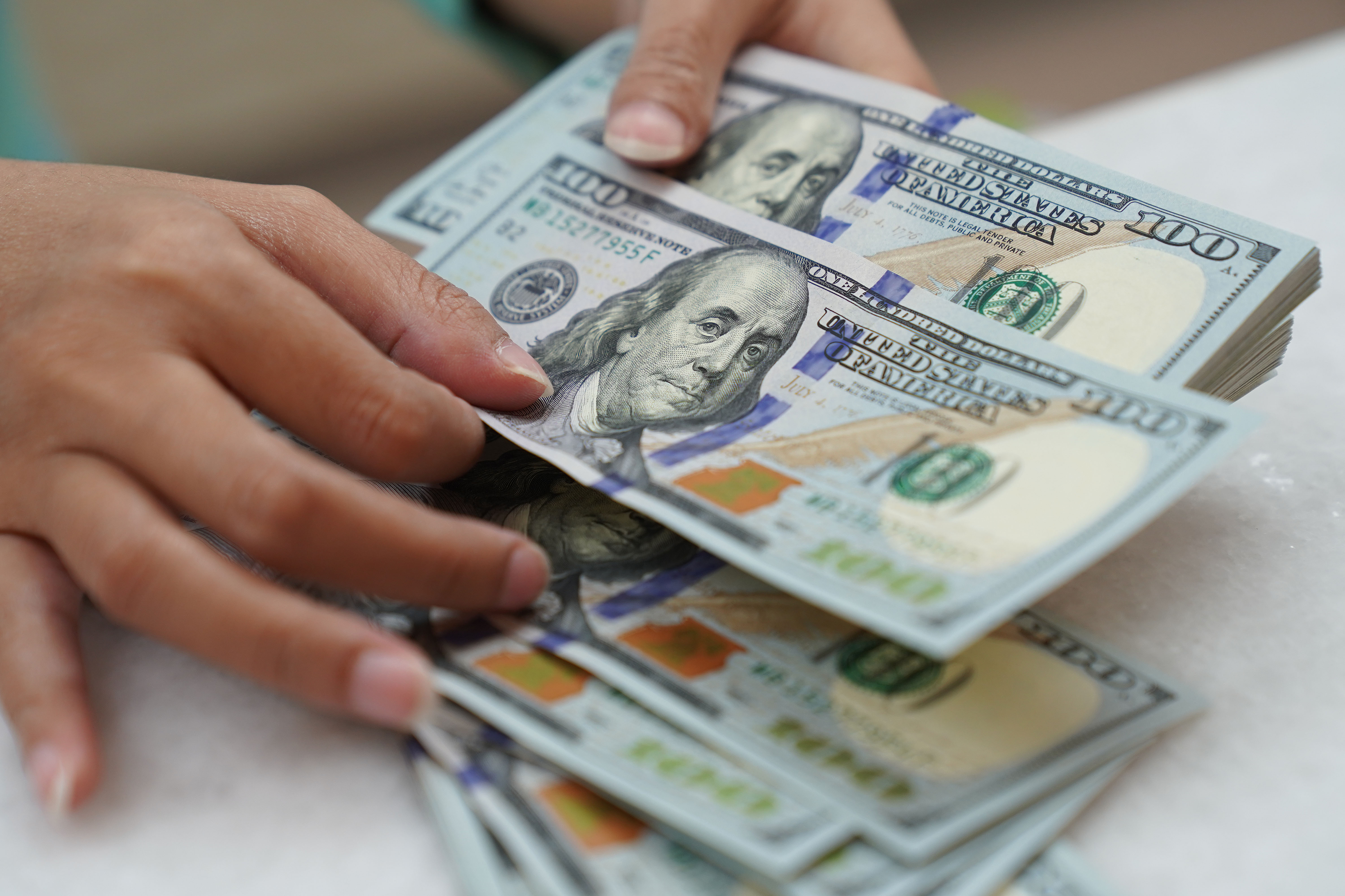 Dólar cai, Bolsa sobe e investidores aguardam dividendos nesta semana Foto: Reprodução