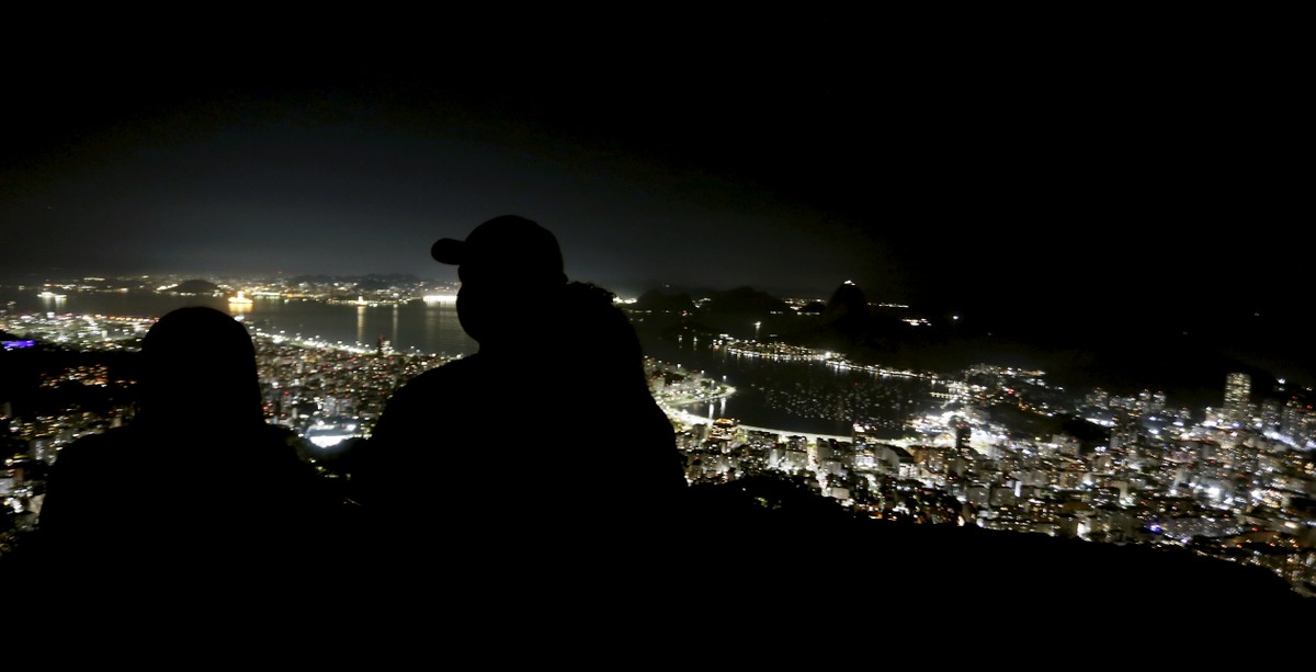 Vista noturna do Mirante Dona Marta (Foto: Marcelo Theobald/Agência O GLOBO)