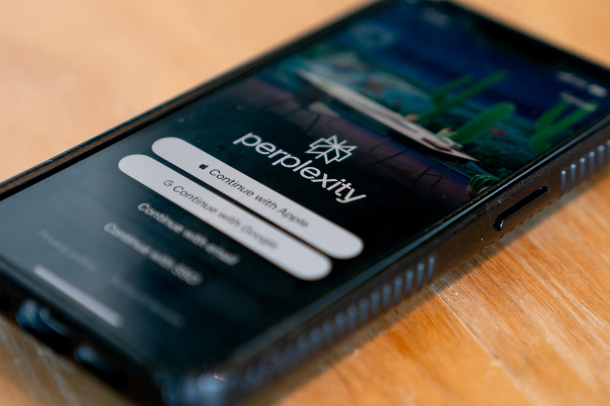 Meta avalia aquisição da Perplexity antes de investir na Scale AI Perplexity, startup de busca avaliada em US$ 14 bilhões, foi alvo de interesse antes de novo investimento da Meta (Foto: Stefani Reynolds/Bloomberg)