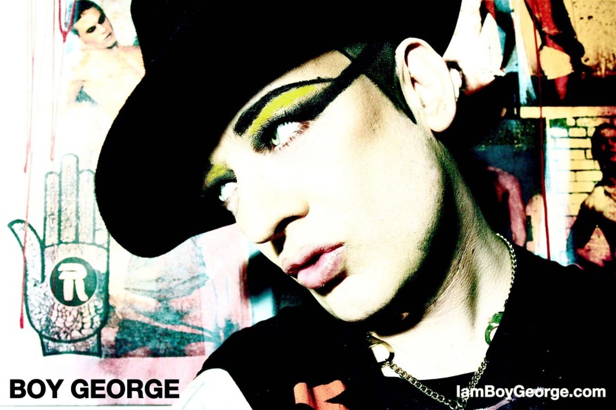 Guerras revelam a irracionalidade da humanidade em busca de poder e controle O cantor Boy George: protesto contra a guerra (Foto: Divugação)