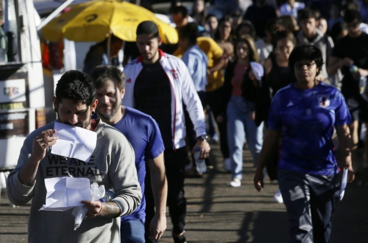 CNU abre inscrições para segunda edição com mais de 3 mil vagas disponíveis Estudantes chegam para prestar a prova do Concurso Nacional Unificado, no domingo, 18 de agosto (Foto: Cristiano Mariz/Agência O Globo)