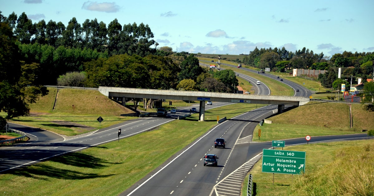 Rodovias turísticas de SP terão 37 pedágios em sistema free flow Rodovia Adhemar de Barros, que liga Campinas ao sul de Minas Gerais, é uma das que terão novos pedágios. (Foto: Renovias/Divulgação)