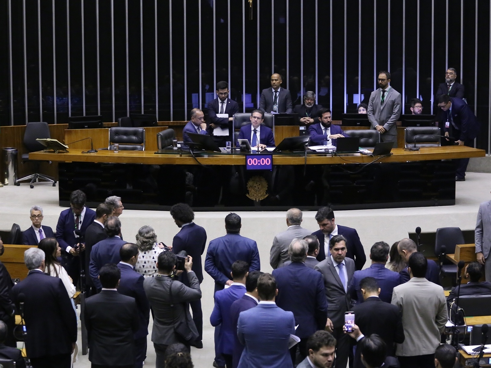 Plenário da Câmara durante sessão que votou licenciamento ambiental (Foto: Kayo Magalhães - 16.jul.2025/Câmara dos Deputados)