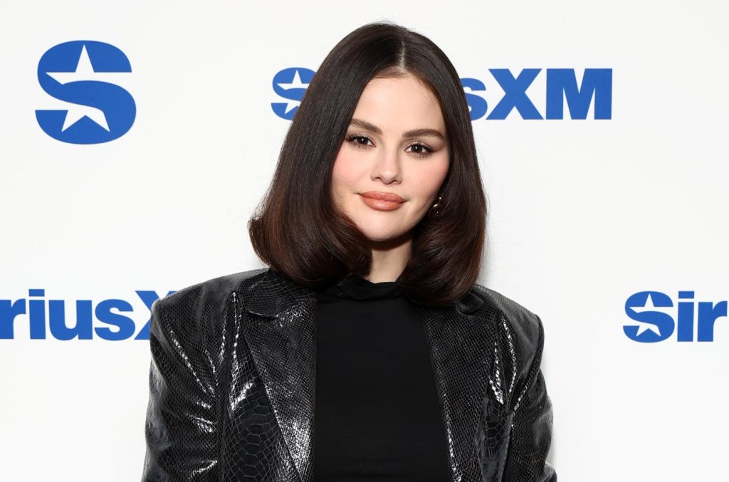 Selena Gomez lamenta tragédias das enchentes mortais no Texas e expressa solidariedade Meu coração se parte pelos vítimas das inundações mortais no Texas. (Foto: Reprodução)