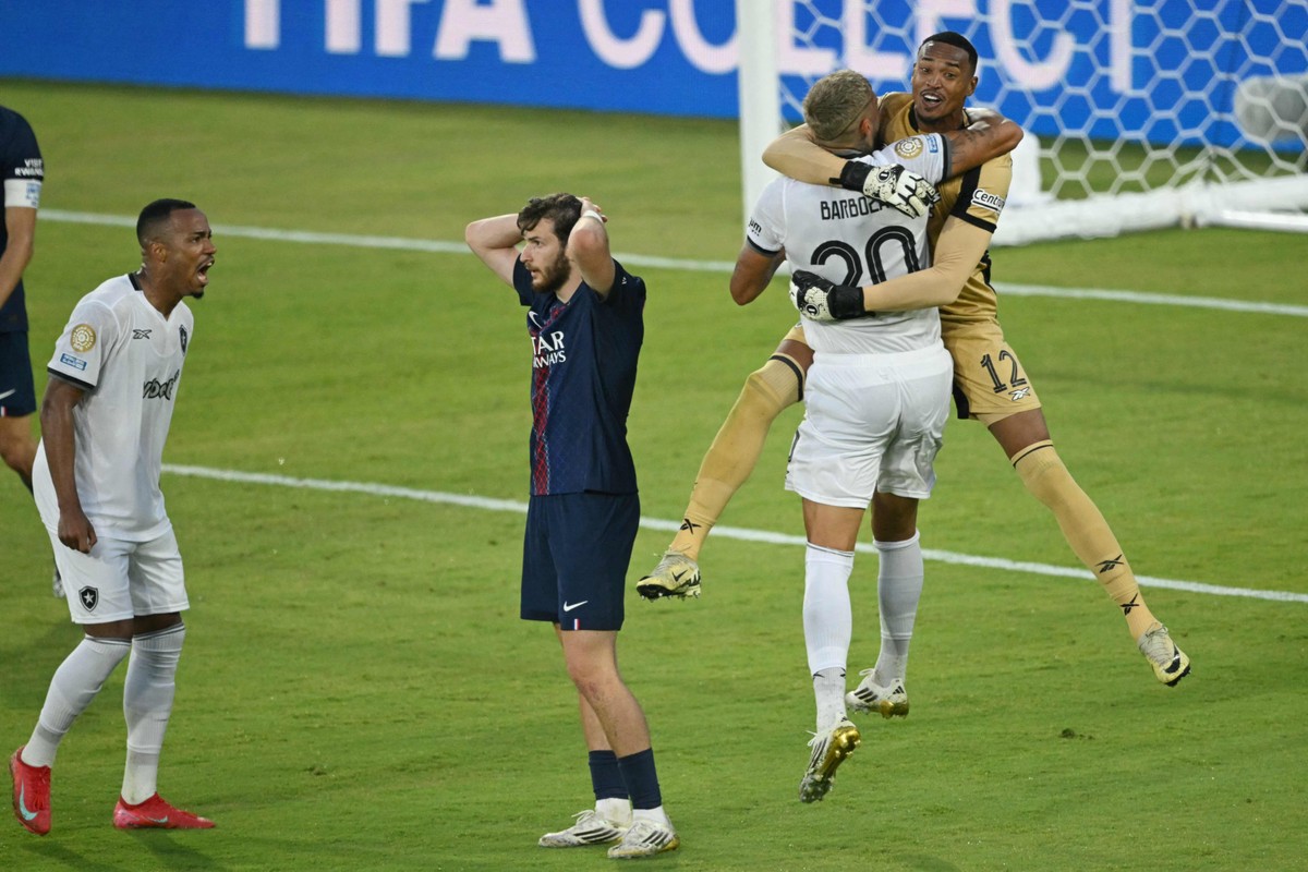 Botafogo derrotou o Paris Saint-Germain na Copa do Mundo de Clubes — Foto: Patrick T. Fallon/AFP