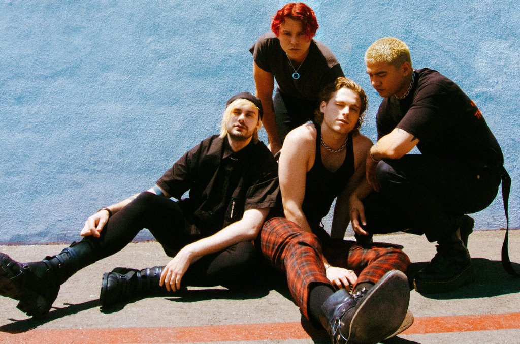 Assista ao show ao vivo de 5 Seconds of Summer no Royal Albert Hall por um dia Você agora pode transmitir o exclusivo show ao vivo de 2022 "Feeling Of Falling Upward" da 5SOS usando o Veeps. (Foto: Reprodução)