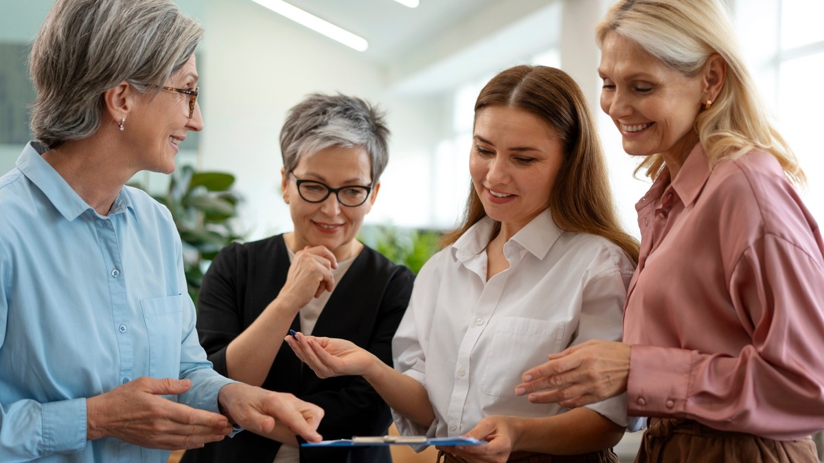 Planejamento é essencial: como a carreira das mulheres impacta na aposentadoria (Foto: Freepik)