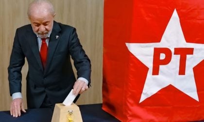 PT elege novo presidente com Edinho Silva como principal candidato favorito O presidente Lula votou pela manhã na eleição que vai definir o novo presidente do PT. (Foto: Reprodução)