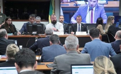 Diretor da PF e deputado trocam críticas acaloradas em audiência na Câmara O diretor-geral da PF, Andrei Rodrigues, participou de audiência da Comissão de Segurança Pública na Câmara dos Deputados. (Foto: Bruno Spada/Câmara dos Deputados)