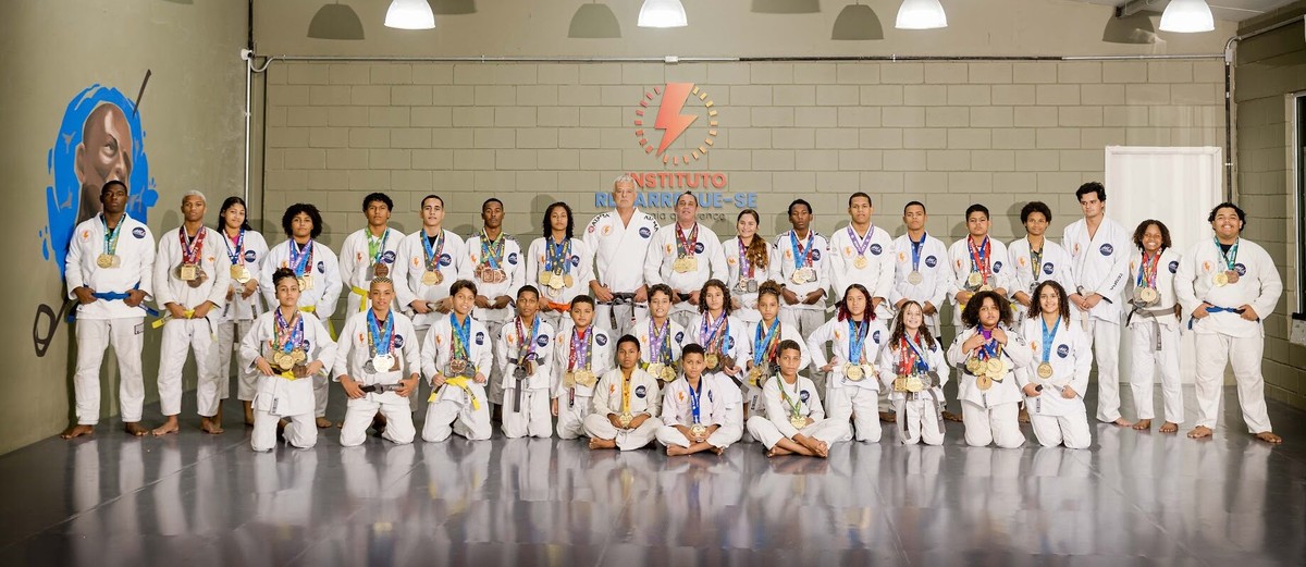 Instituto Recarregue-se abre maior dojo social do Rio de Janeiro em Acari Criado pelo empresário Omar Jacob, o projeto Recarregue-se tem missão de transformar a vida de crianças e jovens das comunidades de Acari e Pedreira, na Zona Norte do Rio (Foto: Divulgação)