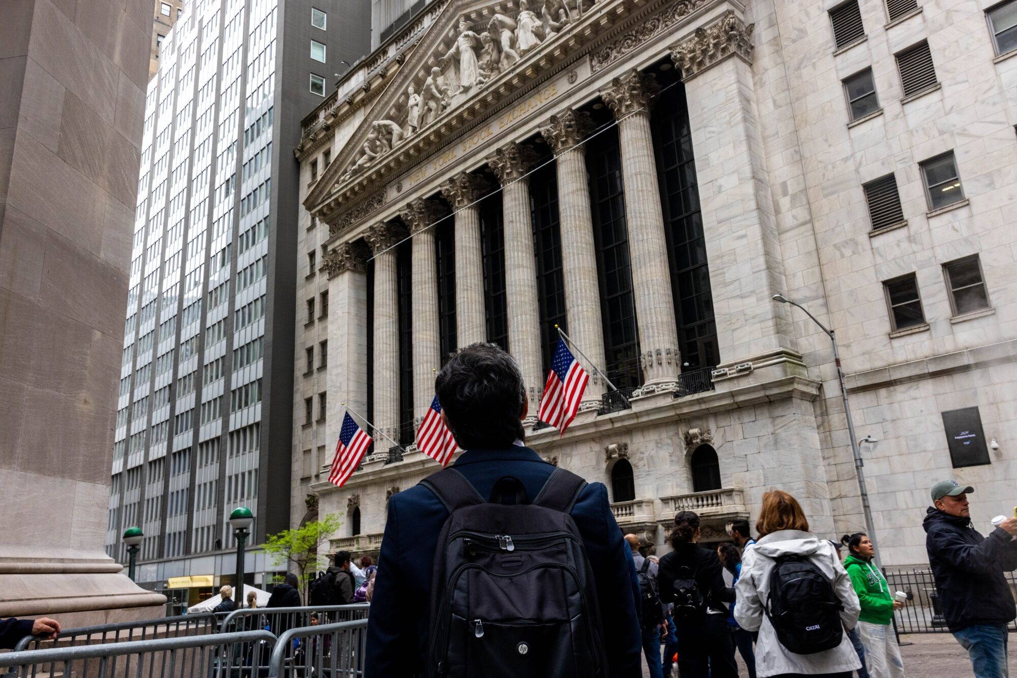 Bolsas de Nova York encerram dia sem consenso, enquanto Nasdaq atinge novo recorde Foto: Reprodução