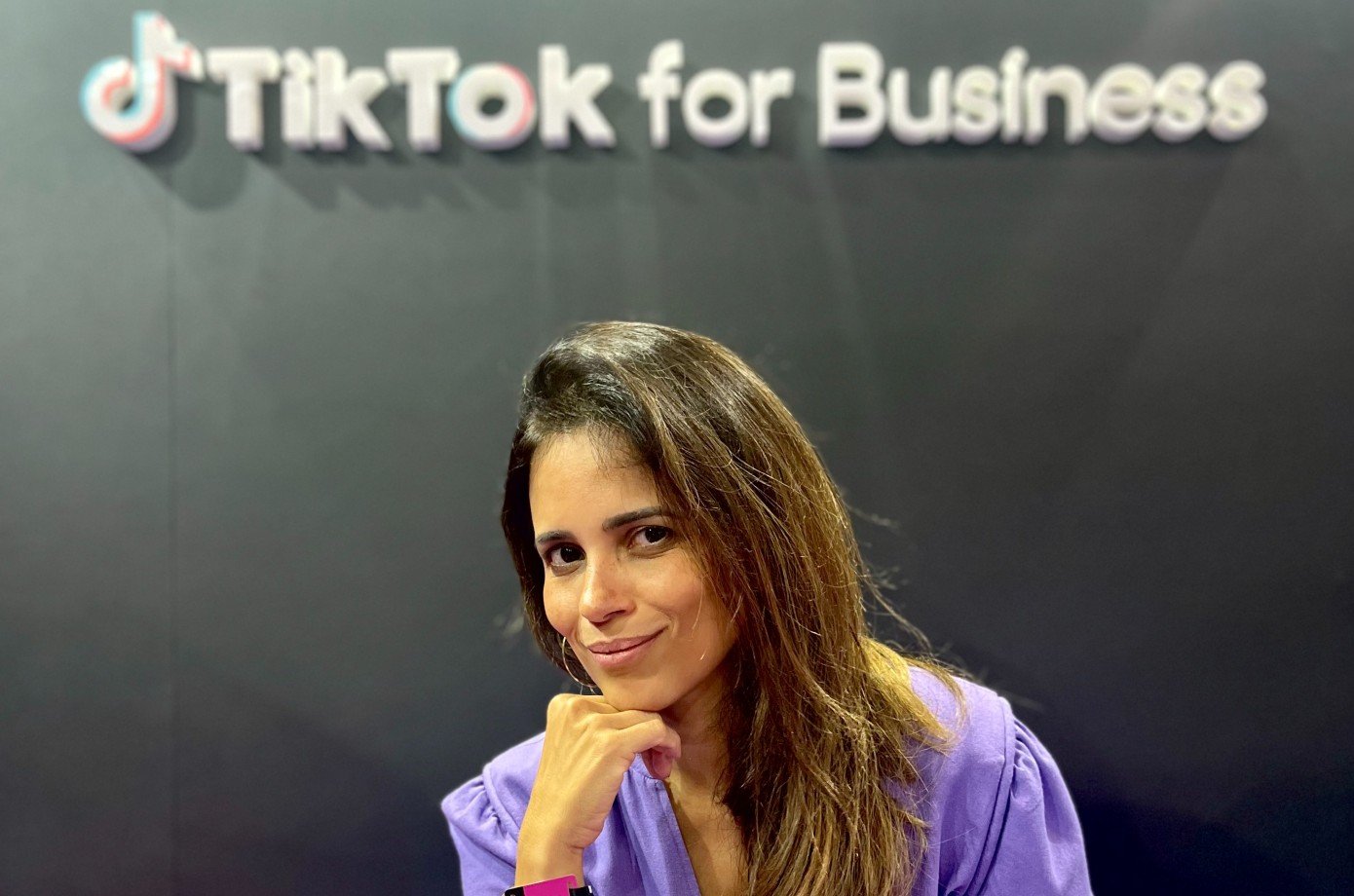 Generalistas se destacam no marketing com foco em estratégias e resultados eficazes Silvia Belluzzo, diretora de marketing do TikTok, defende uma liderança estratégica e colaborativa no CMO Summit (Foto: Divulgação/TikTok)