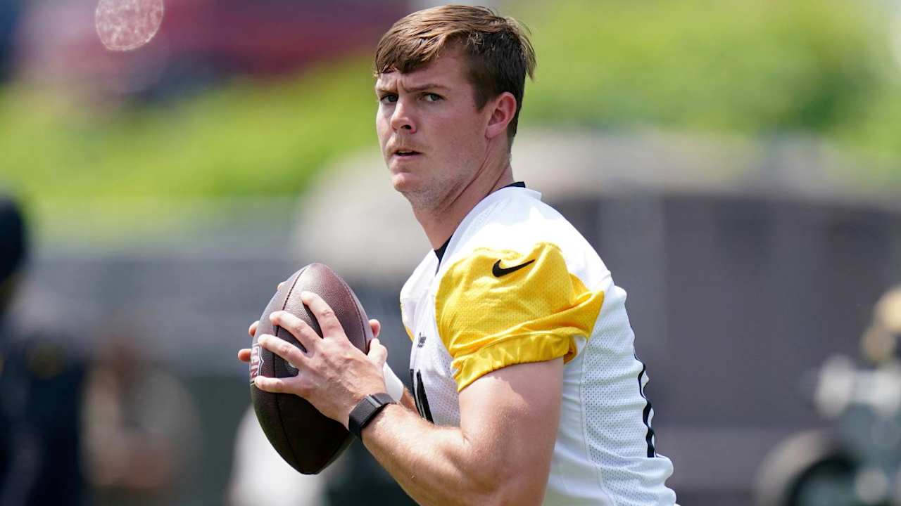 Will Howard valoriza orientação de Aaron Rodgers na sua trajetória nos Steelers Foto: Reprodução/@NFL
