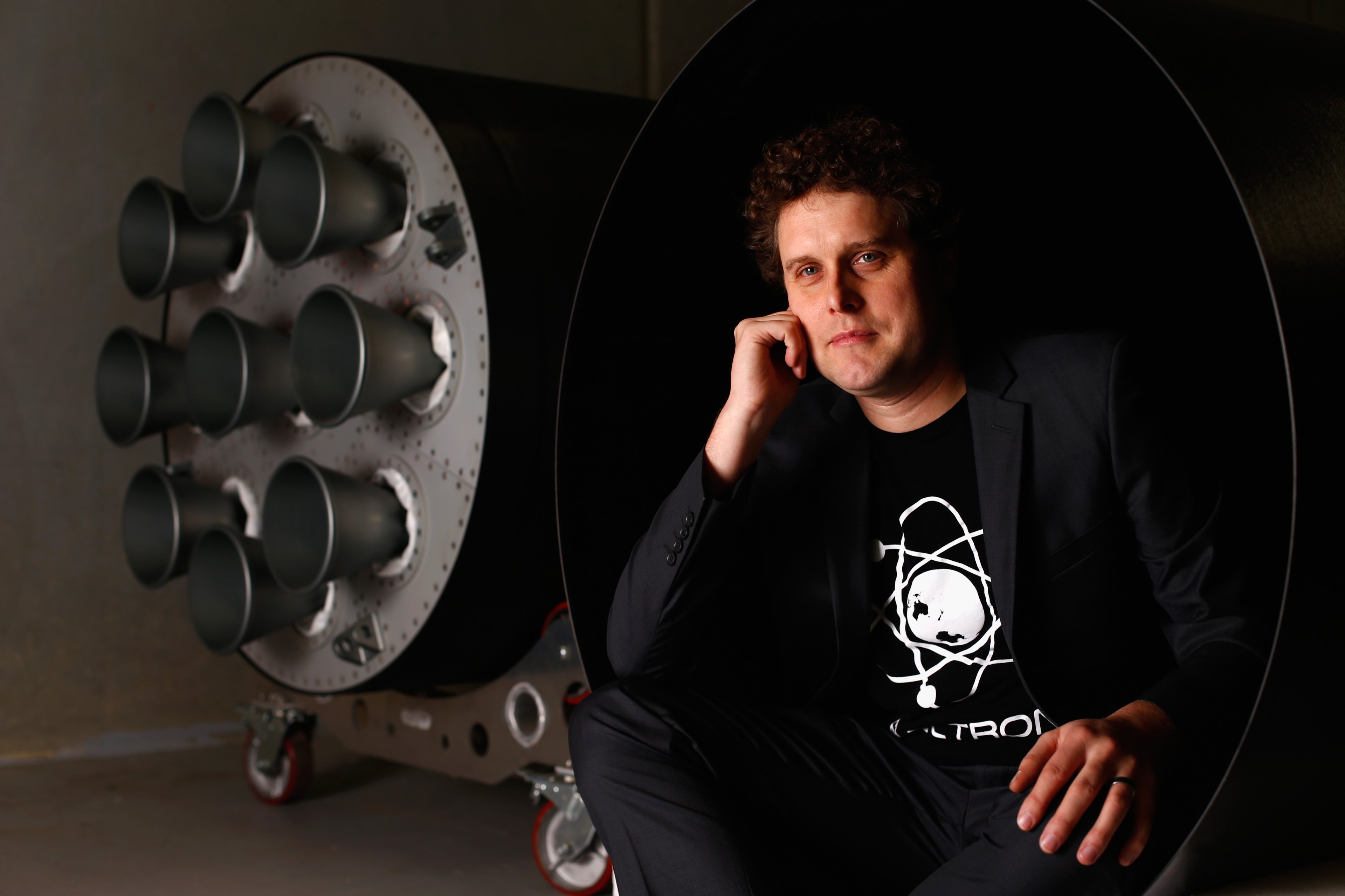 CEO que trabalha até 20h por dia e evita café da manhã e ternos Peter Beck: fundador e CEO da Rocket Lab (Foto: Phil Walter/Getty Images)