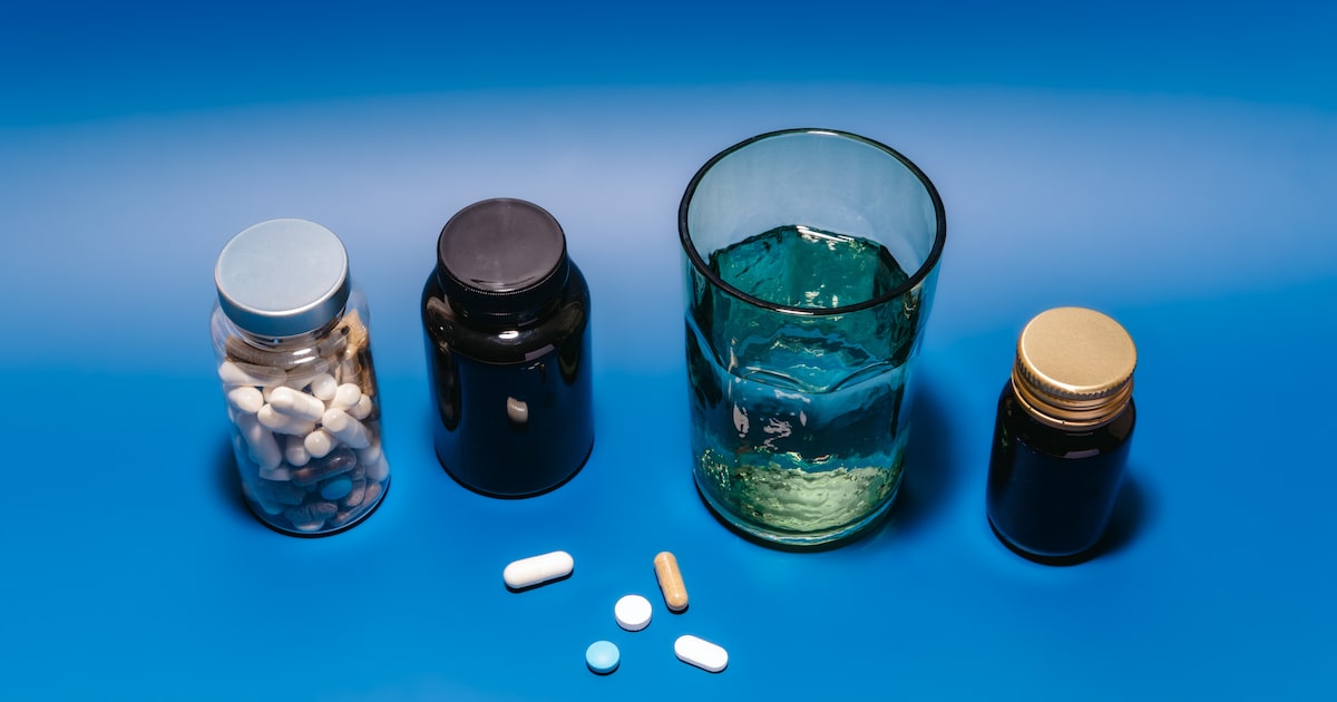 Alguns suplementos podem trazer benefícios modestos, como ajudar você a adormecer um pouco mais rápido à noite, e apresentar efeitos colaterais mínimos quando consumidos em doses menores (Foto: Andrea Arevalo/For The Washington Post)