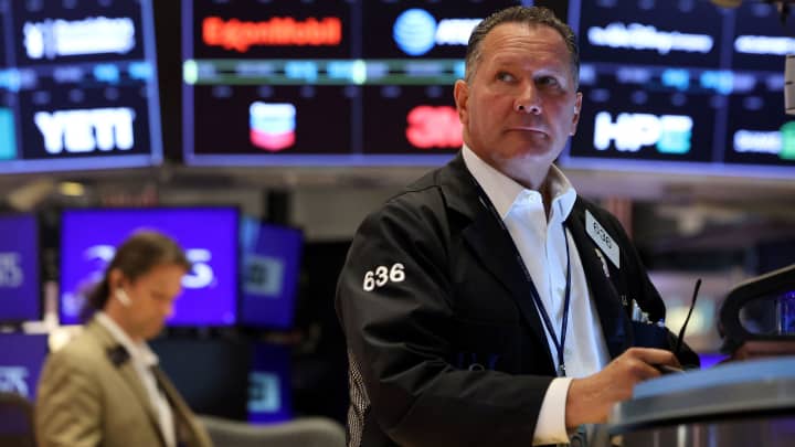 UBS prevê pausa no mercado de ações devido a negociações comerciais prolongadas Foto: Reprodução