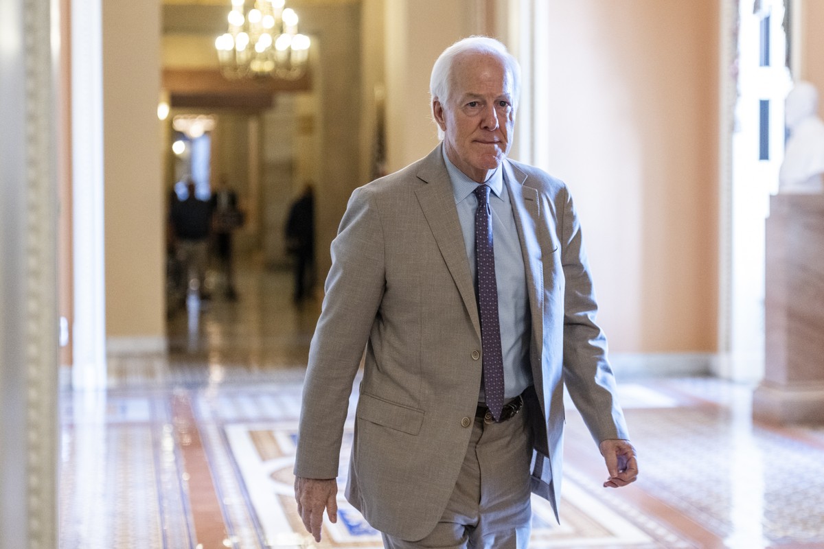 FBI vai ajudar a localizar democratas que fugiram do Texas para impedir votação Senador John Cornyn, republicano do Texas, no Capitólio em Washington (Foto: Eric Lee/The New York Times)