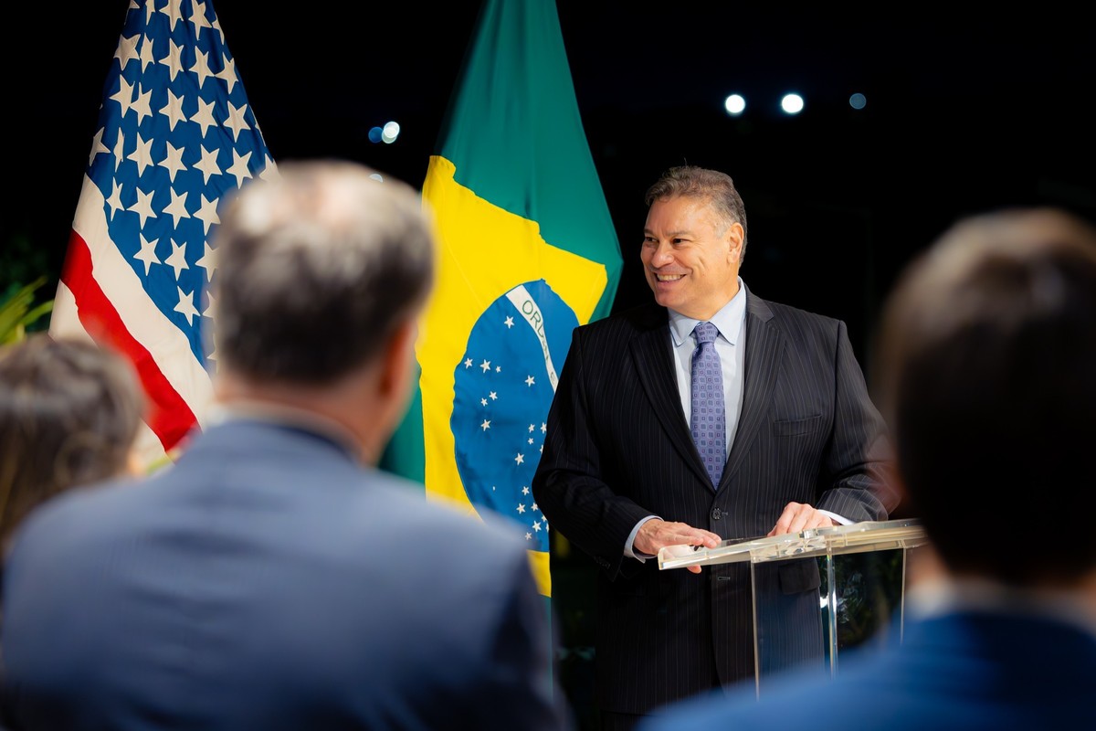 Encarregado de Negócios dos EUA, Gabriel Escobar (Foto: Divulgação/Embaixada dos EUA no Brasil)