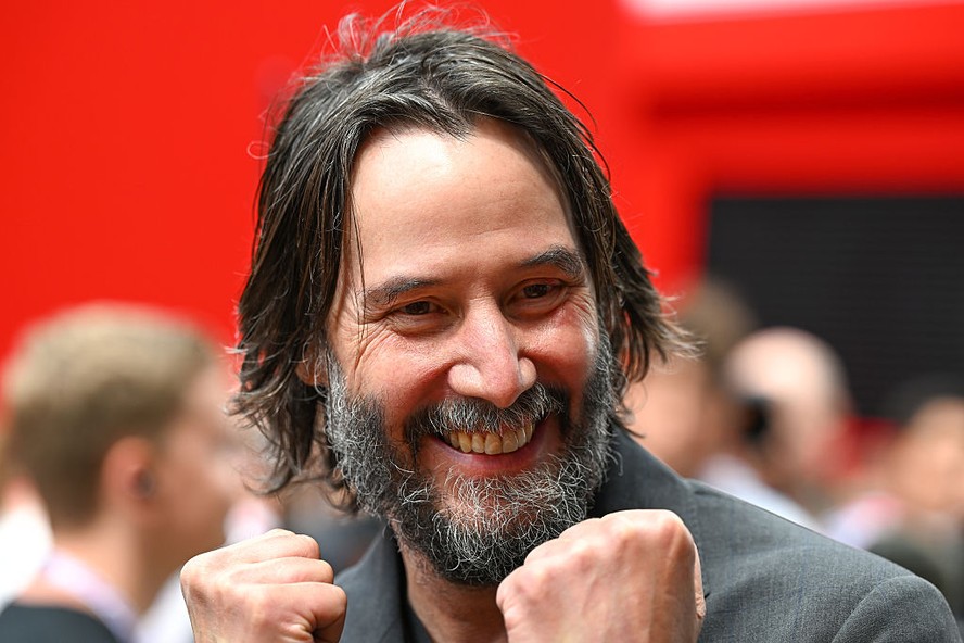 Chile recupera relógios de grife roubados da mansão de Keanu Reeves Chile recupera relógios de grife roubados da mansão de Keanu Reeves