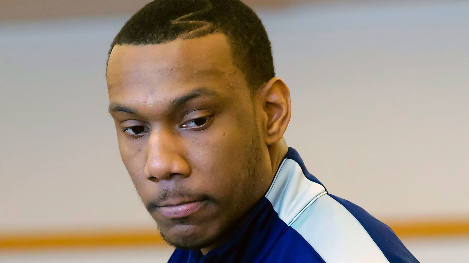 Jogador de basquete americano é preso na Indonésia por tentativa de tráfico de drogas