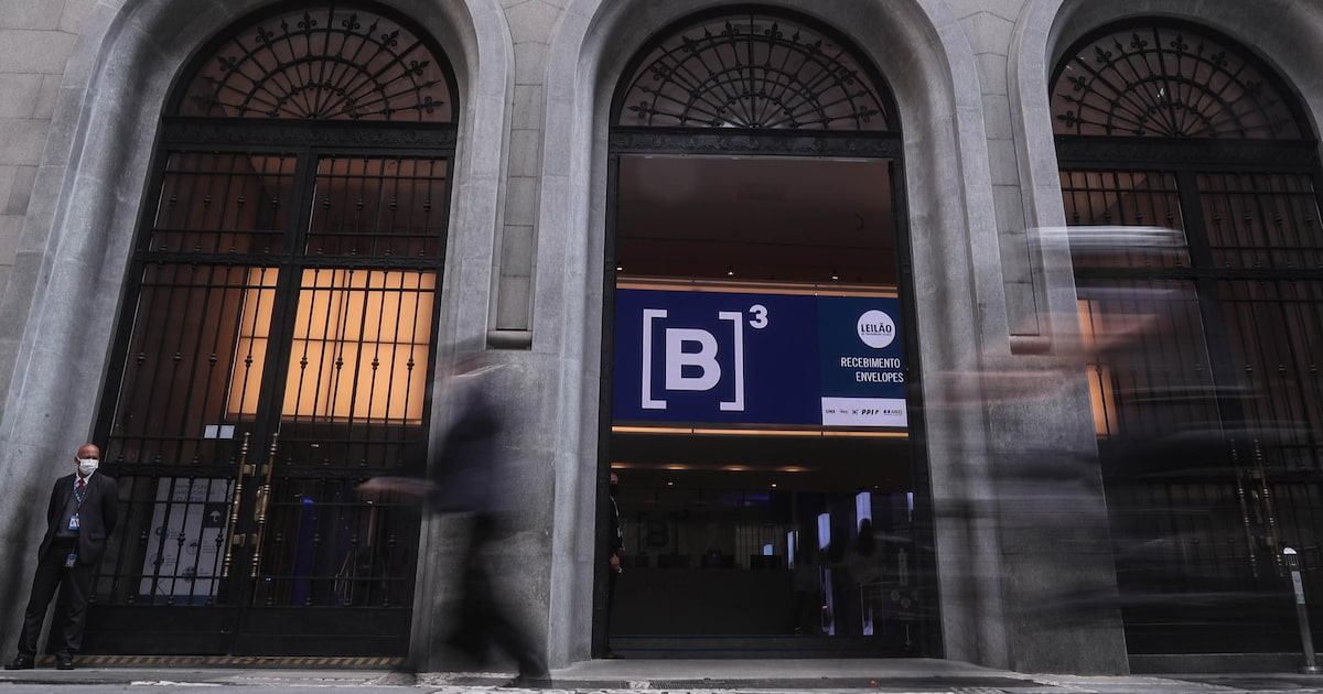 Nos primeiros seis meses do ano, a Bolsa brasileira acumulou alta de mais de 15% (Foto: Werther Santana/Estadão)