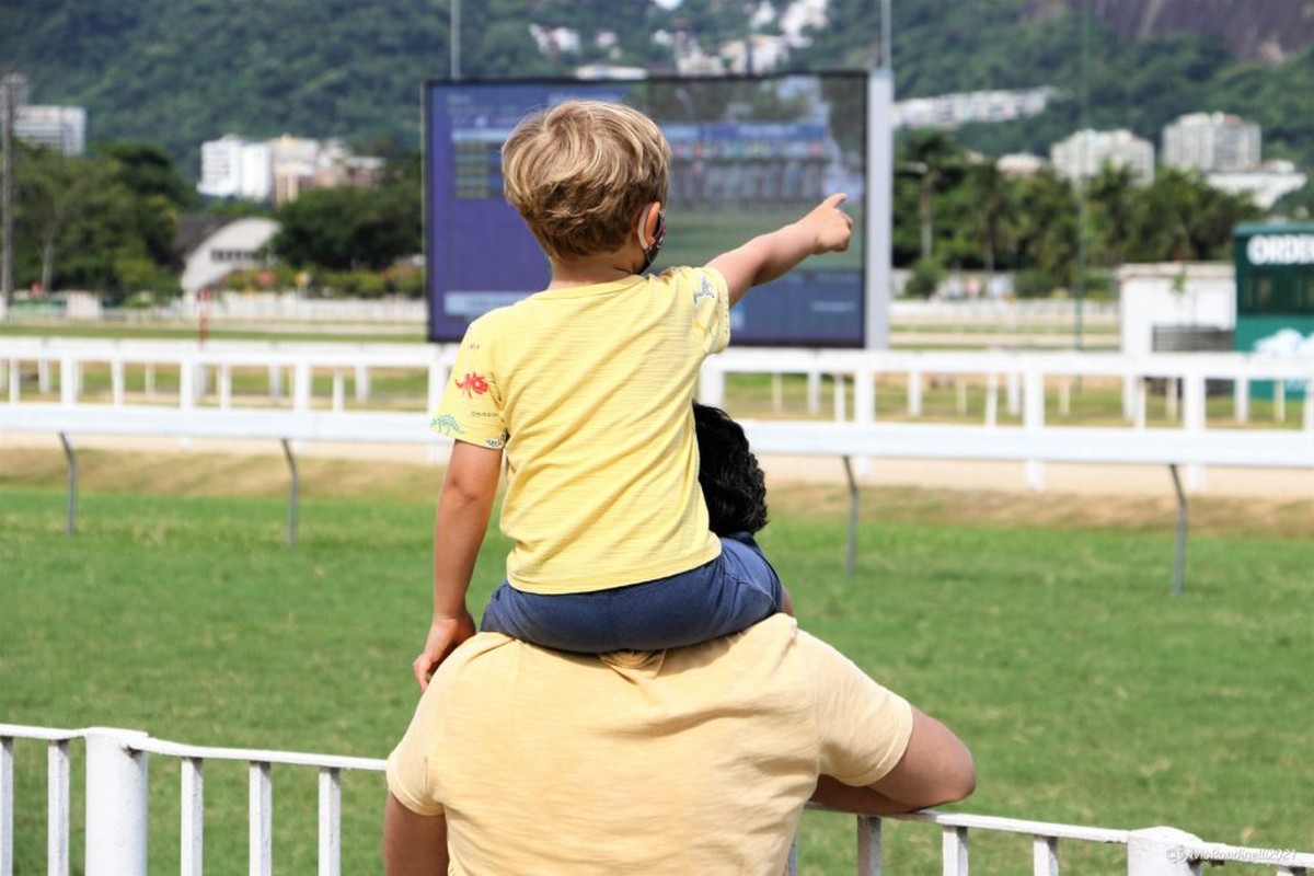 Grande Prêmio Brasil reúne corridas, cervejas e diversão para toda a família no Jockey Grande Prêmio Brasil reúne corridas, cervejas e diversão para toda a família no Jockey