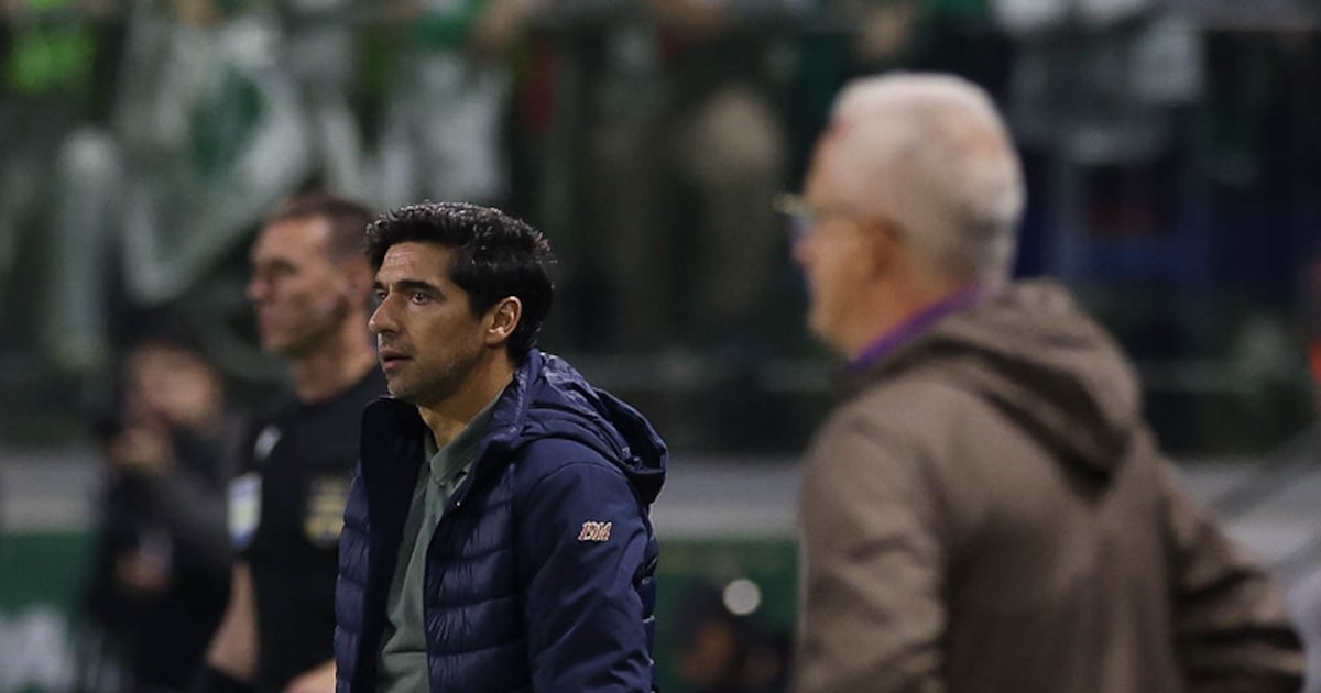 Torcida do Palmeiras critica Leila e Abel após derrota em protesto acirrado Abel Ferreira foi xingado pela torcida do Palmeiras. (Foto: Cesar Greco/Ag. Palmeiras)