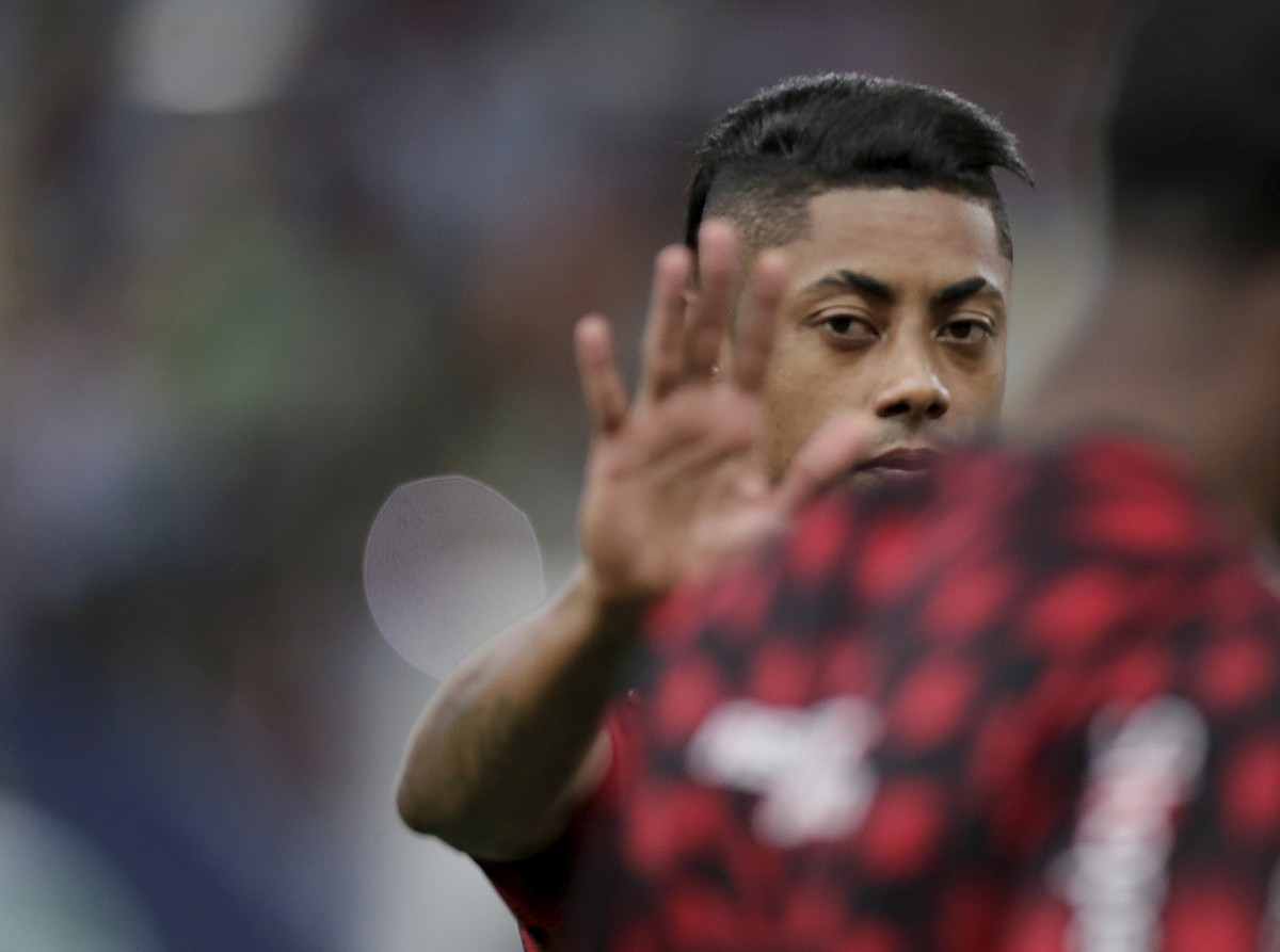 STJD conclui relatório e pode denunciar Bruno Henrique, desfalque no Flamengo Bruno Henrique foi indiciado pela PF junto a outras pessoas por suposta participação em esquema de manipulação (Foto: Marcelo Theobald)