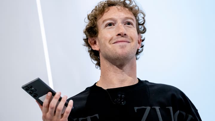 Meta anuncia supercluster de dados de IA com lançamento previsto para 2026 Mark Zuckerberg, CEO da Meta, aparece no evento Meta Connect em Menlo Park, Califórnia, em 25 de setembro de 2024. (Foto: David Paul Morris | Bloomberg | Getty Images)