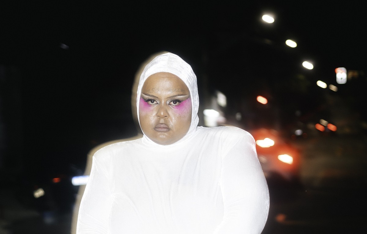 Jup do Bairro lança novidades de 'corpo sem juízo' após prêmio com Maria Alcina Jup do Bairro — Foto: Divulgação/Valdinei Souza
