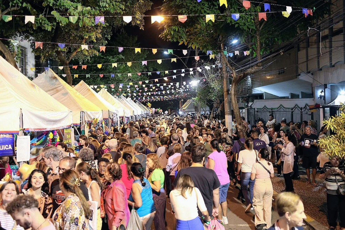 Festas juninas começam em Niterói com programação diversificada e tradições religiosas