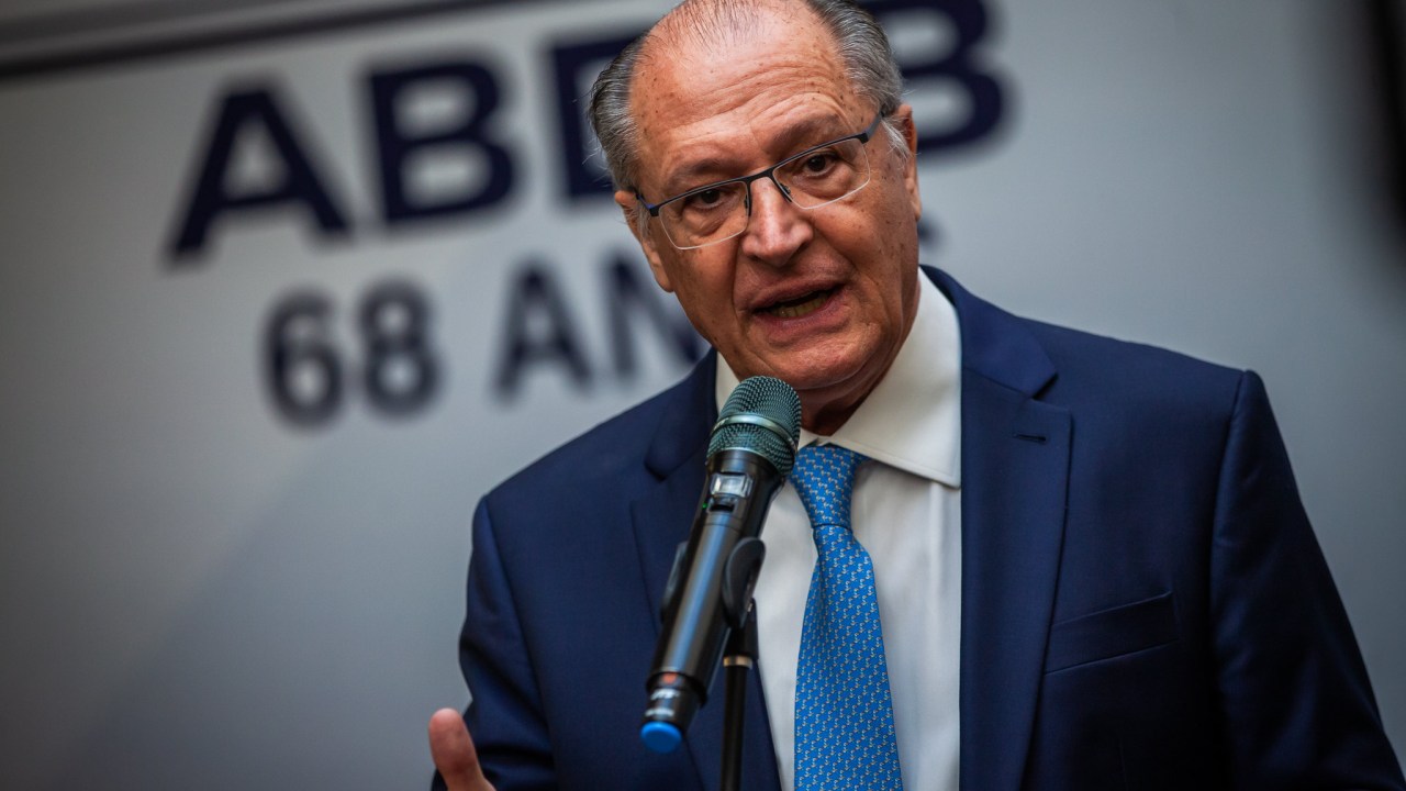 Alckmin destaca sucesso do Pix e aponta tarifas como principal desafio Vice-presidente Geraldo Alckmin (Foto: Diogo Zacarias/MF/Divulgação)