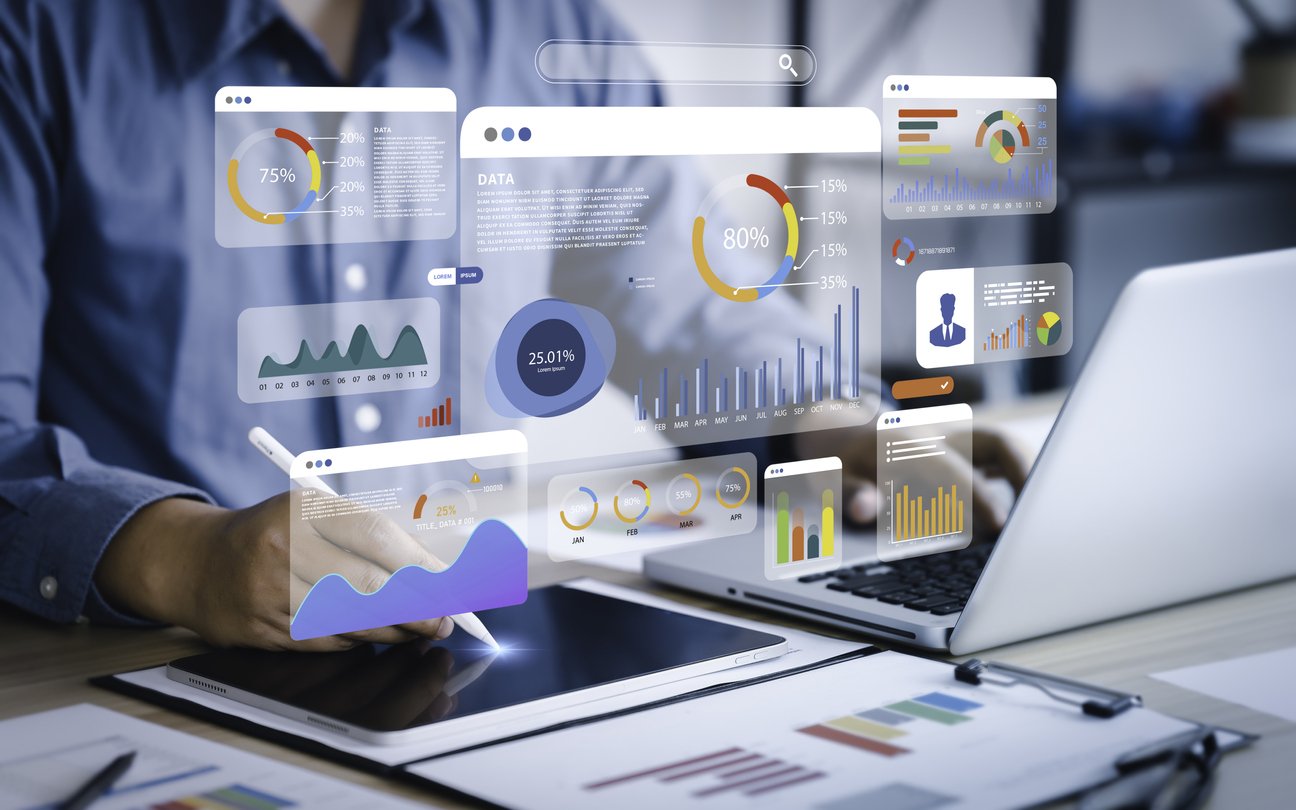 Empresas devem aumentar investimentos em inteligência artificial até 2025, aponta estudo Ferramentas de inteligência artificial podem aumentar a produtividade e otimizar a rotina de trabalho. (Foto: Khanchit Khirisutchalual/iStockphoto)