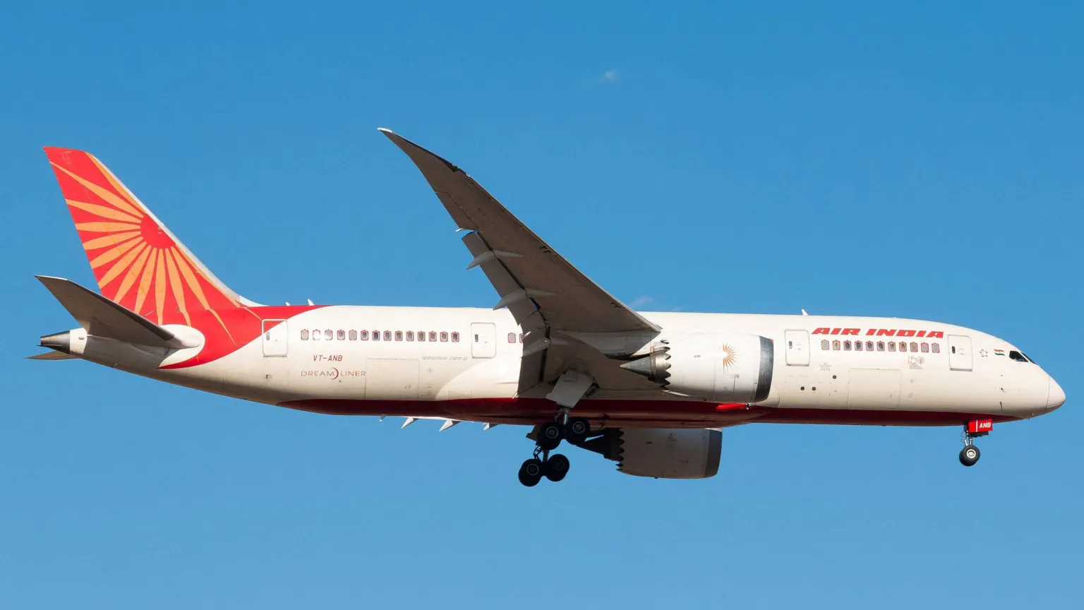Áudio da cabine revela novos detalhes sobre mistério do acidente da Air India Áudio da cabine revela novos detalhes sobre mistério do acidente da Air India