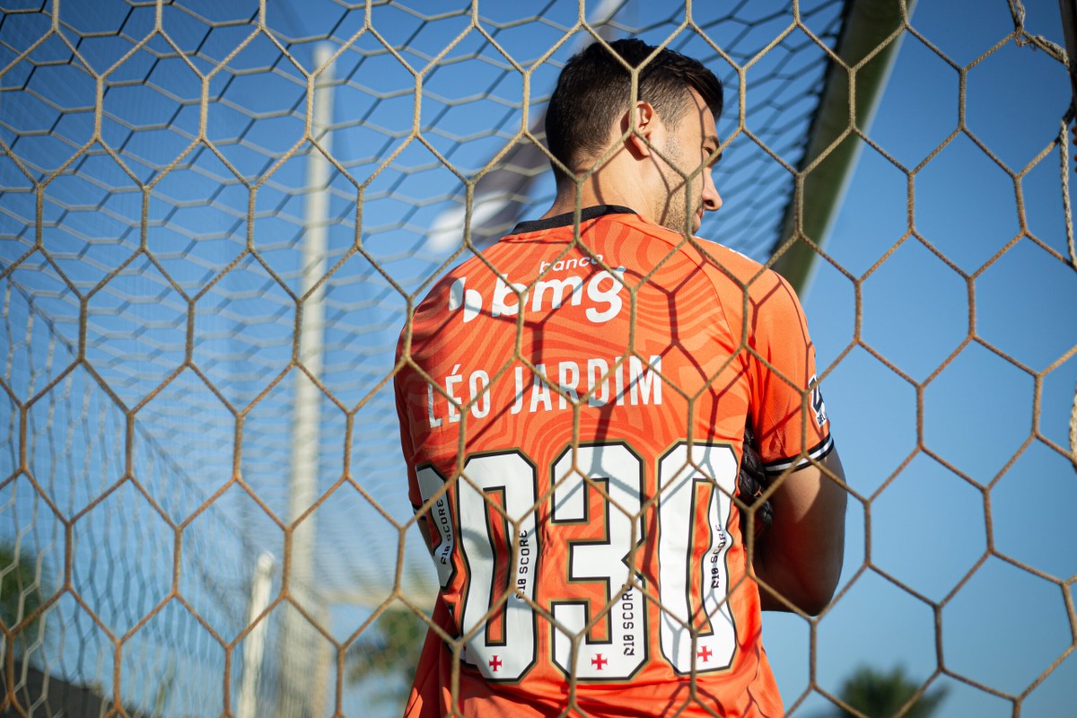 Vasco anuncia renovação com Léo Jardim até 2030 (Foto: Matheus Lima/Vasco)