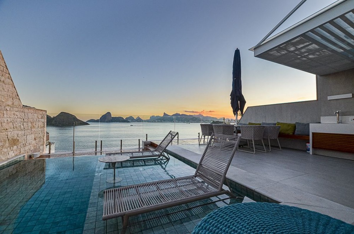 Cobertura mais cara à venda na Praia de Icaraí, com 640m², disponível por R$ 21 milhões. (Foto: Divulgação/Spin)