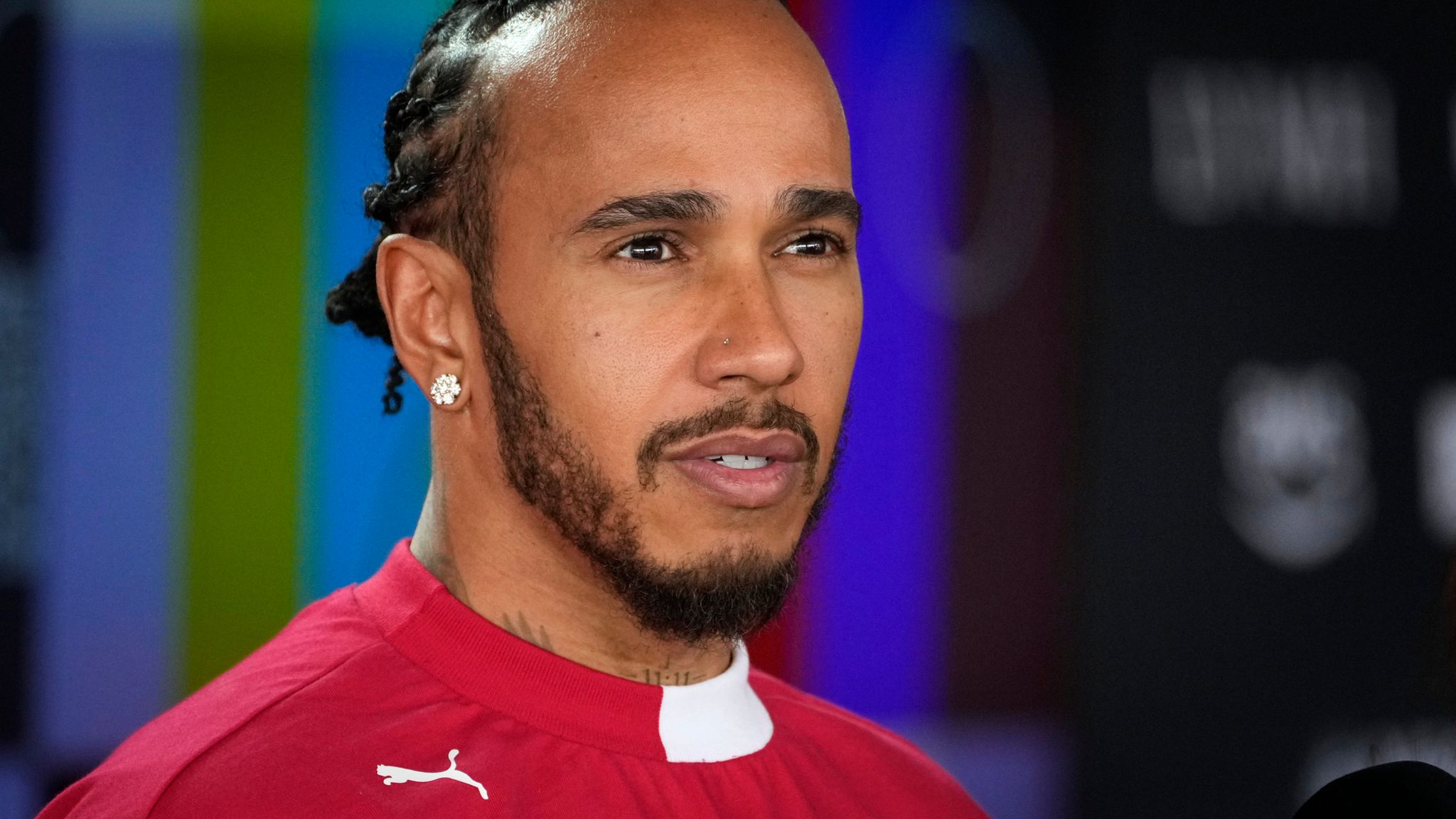 Hamilton busca satisfação em mudanças propostas para a Ferrari Foto: Reprodução