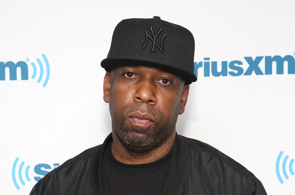 Morre Young Noble, rapper e colaborador de Tupac, aos 47 anos Young Noble está morto. O colaborador de Tupac e rapper do Outlawz faleceu aos 47 anos. (Foto: Reprodução)