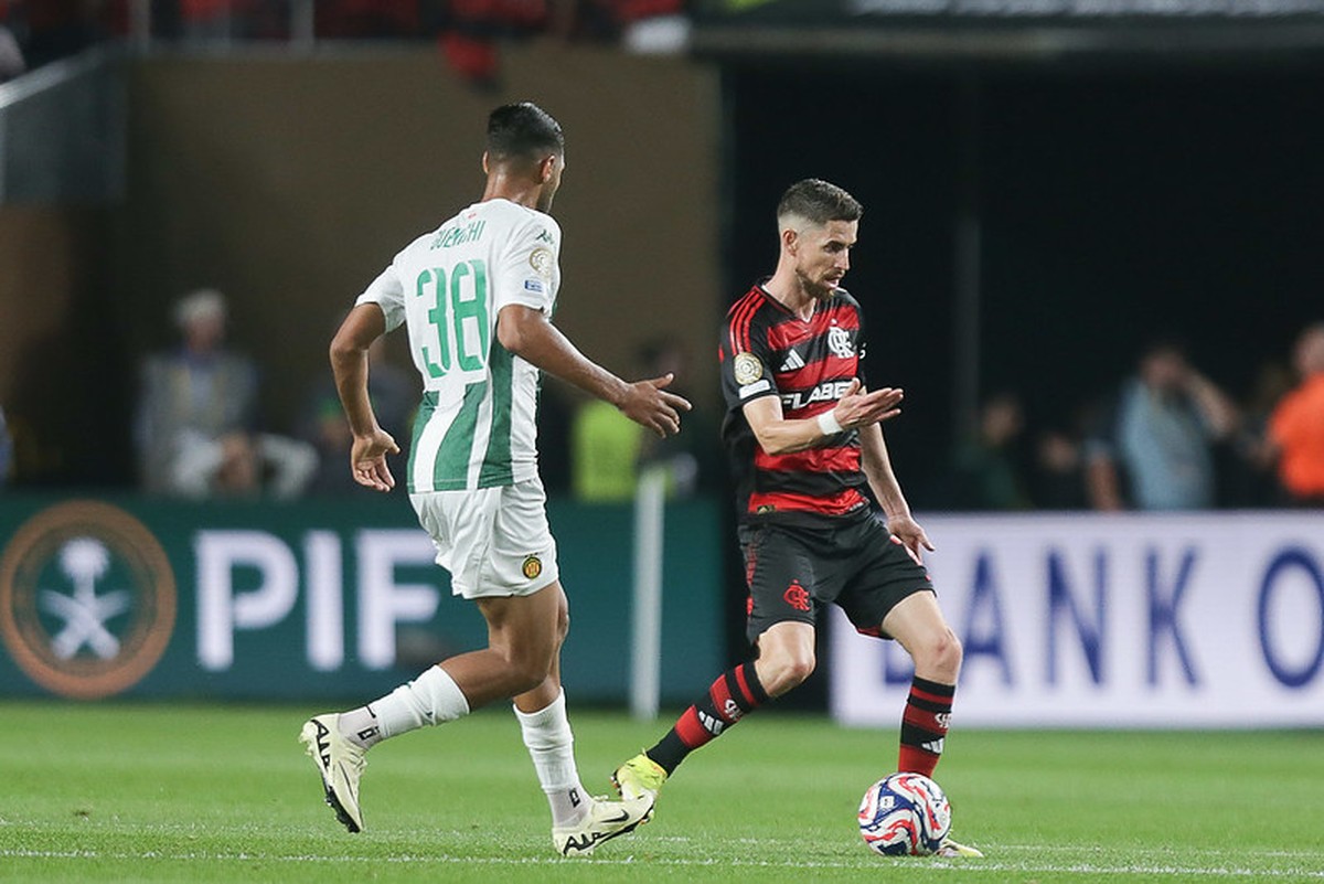 Flamengo aposta em nova estratégia com Jorginho para enfrentar o Chelsea Jorginho em estreia pelo Flamengo (Foto: Gilvan de Souza/Flamengo)