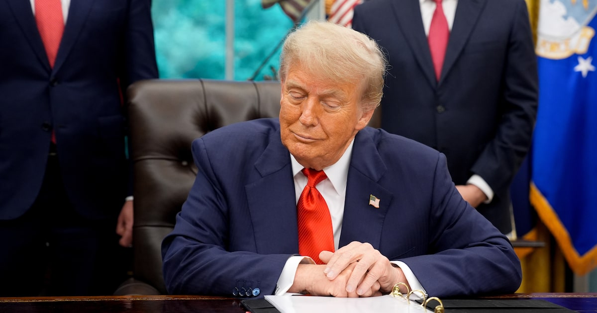 Cinco informações essenciais para você começar a quinta-feira bem informado Pacote fiscal de Trump avança na Câmara dos EUA (Foto: Yuri Gripas/Abaca/Bloomberg)