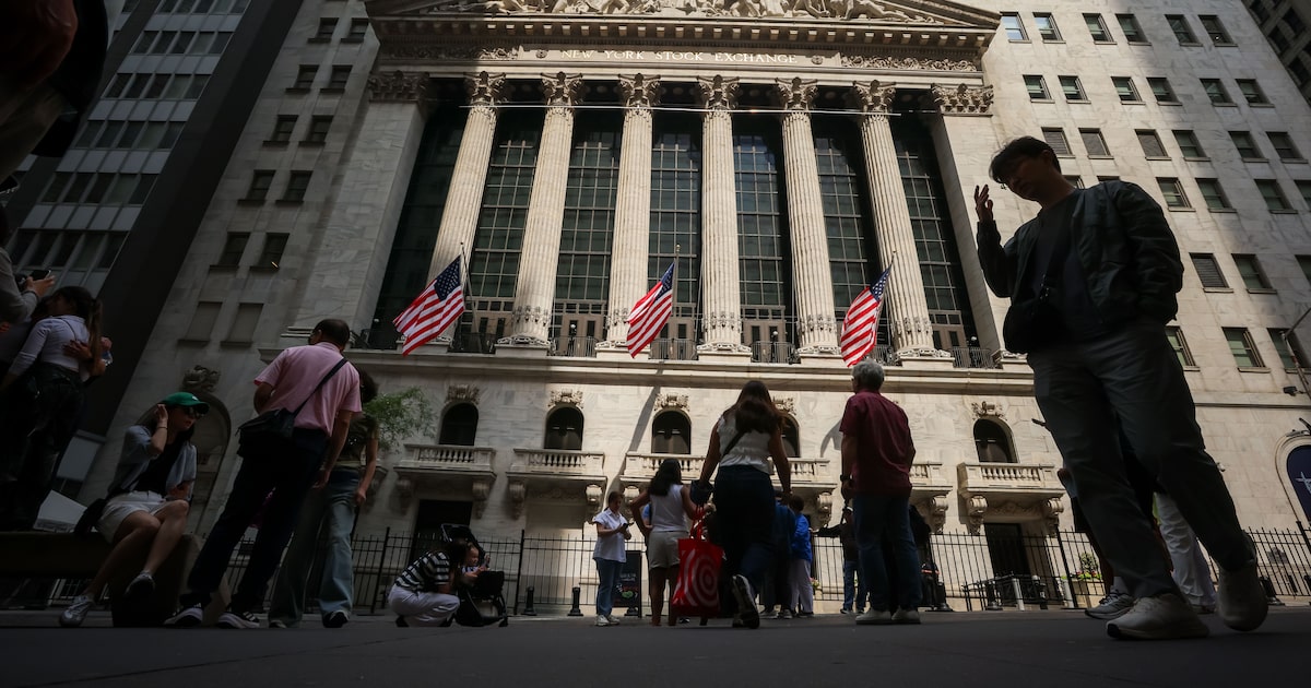 Investimentos estrangeiros diminuíram para menos de US$ 2 bilhões nos últimos três meses, uma queda significativa em relação aos US$ 34 bilhões de janeiro. (Foto: Michael Nagle/Bloomberg)