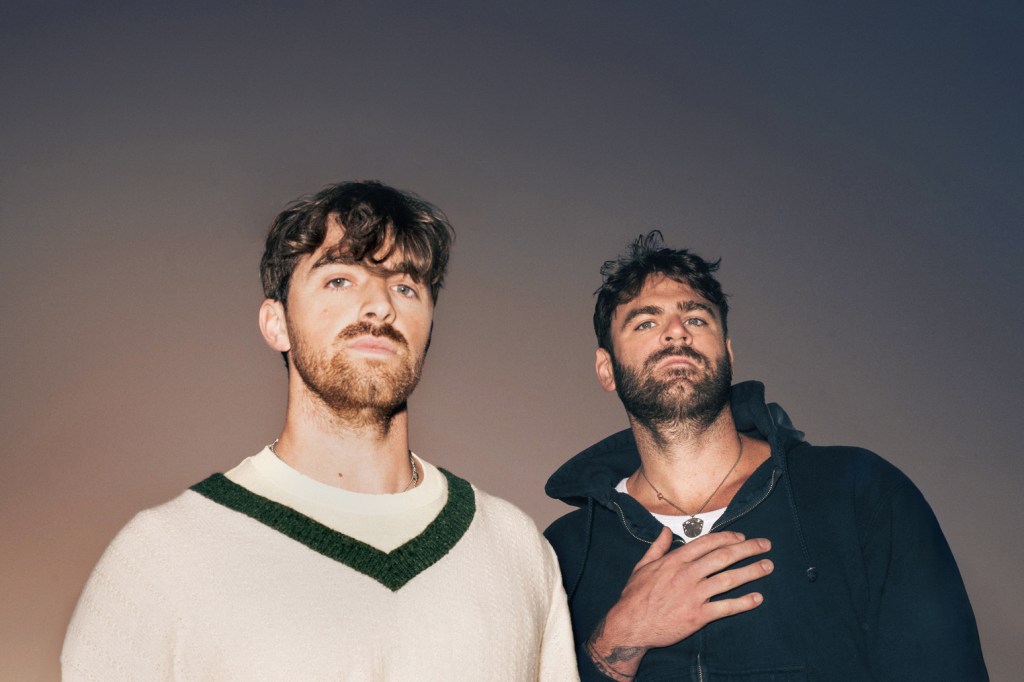 Novas faixas de dança agitam a semana com The Chainsmokers, Kiesza e Chris Lake Novas faixas de dança agitam a semana com The Chainsmokers, Kiesza e Chris Lake