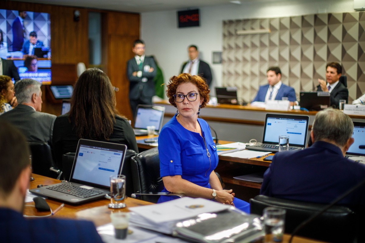 Líderes discutem possibilidade de cassação do mandato de Zambelli Deputada Federal Carla Zambelli no Congresso Nacional (Foto: Brenno Carvalho / Agência O Globo)